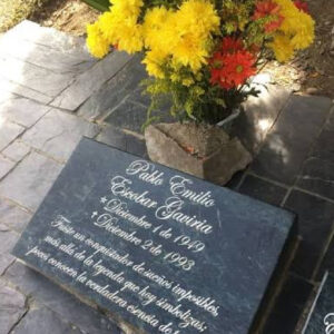 tour pablo escobar medellin te invita (2)